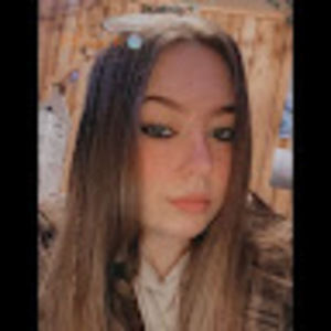 Meet your Posher, Michaela